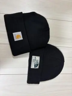 CarharttとThe North Faceのニット帽2点セット