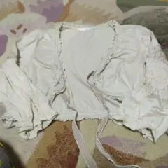 お値下　ピンクハウス　ベージュ フリル付き クロップドカーディガン