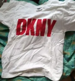DKNY JEANS Tシャツ ホワイト 半袖 ロゴプリント
