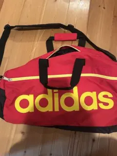 adidas ボストンバッグ レッド/ブラック