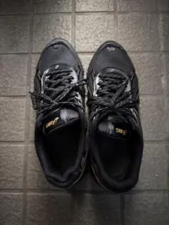 ASICS　GEL-KINETIC FLUENT スニーカー　25.5センチ