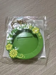 うらたぬき 缶バッジホルダー