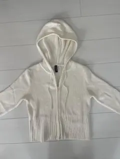 ホワイト フード付きジッパーニットパーカー