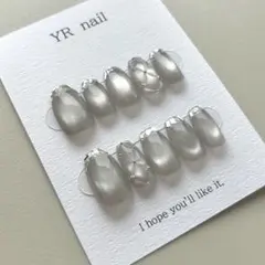 No.130 シルバー　グレー　マグネット　ガラスフレンチ　キルティングネイル