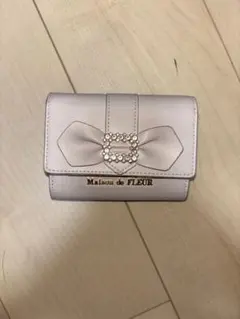 Maison de FLEUR ビジューバックルリボンウォレット 財布 ピンクのサムネイル