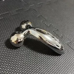 美顔ローラー シルバー 4ボールデザイン ReFa シルバー 4ボールローラー 美顔器 - メルカリ