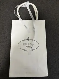 PRADA ホワイトショップバッグ 大のサムネイル