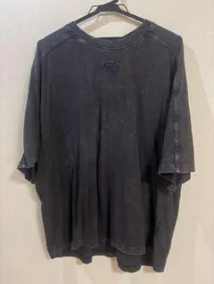 ロゴ刺繍 ケミカルウォッシュ Tシャツ ブラックのサムネイル