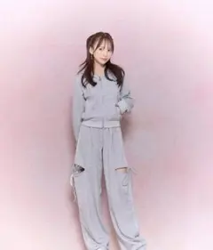 ミシェルマカロン　サイドレーススリットパンツセットアップ　パーカー