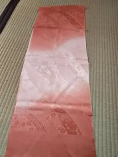 オレンジ系 花柄 帯揚げ　（オレンジと白のぼかし）