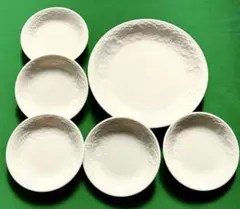 イブ・サンローラン　大皿１枚と小皿５枚のセット　花模様