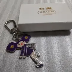【レア！】COACHコーチ★ポピーちゃん★人形★フィギュア★ペッパーPOPPY COACHのポピーちゃん - グアムビジターズバイブル【グアムおすすめ情報】