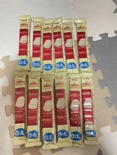 明治ほほえみらくらくキューブ 12本