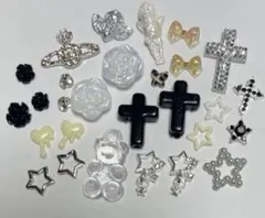 No.173 ネイルパーツ　まとめ売り　デコパーツ　ネイパ　デコパ　アソートのサムネイル