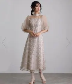 【新品未使用タグ✨】チュールパフスリーブワンピース ベージュ