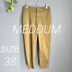 MEDDUM【38】カジュアル　クロップドパンツ ストレッチ　カーキ スリットのサムネイル
