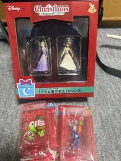 Disney クリスマスオーナメントセットプラス2体