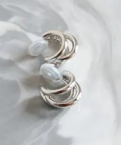 ロアジャパン　シルバーイヤリング