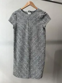未使用ZARAストライプ柄 半袖ミニワンピース グレー系