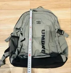 【美品】Umbro アンブロリュック20ℓ グレーのサムネイル