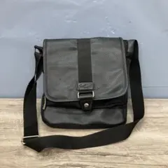 美品】COACHメッセンジャーバッグ ナイロン×レザー ブラック F05300