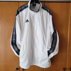d*3様 adidas ウィンドブレーカー ホワイト