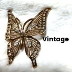 ヴィンテージ 蝶モチーフのブローチ 金色