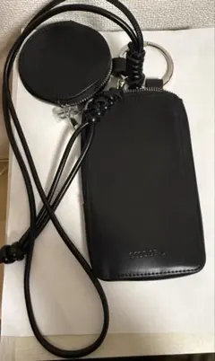 スマホショルダーバッグ ブラック　ココディール