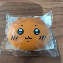 ちいかわベーカリー　スクイーズ　ハチワレ