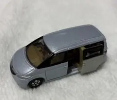 トミカ No.28 ホンダ エリシオン（Honda ELYSION）のサムネイル