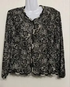 ふっくらさん向けのゴージャスなフォーマルジャケットとスカート