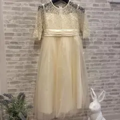 140 クリーム色 レースドレス 半袖　発表会