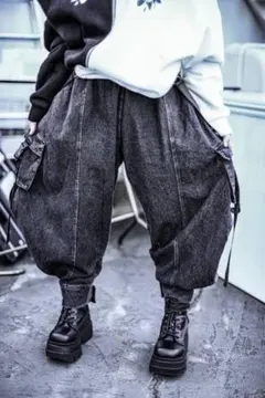 Item thumbnail for item a9ffd701-a484-4209-b5b2-7ff685ed2547