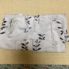カーテン　2枚組