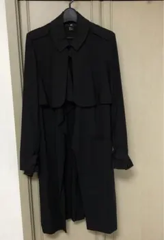 H&Mトレンチブラックコート￼