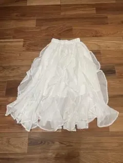 新品　ラッフルスカートホワイト レース フリルスカート