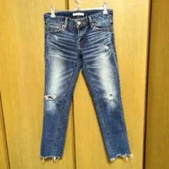 AZUL BY MOUSSY スキニージーンズ　ダメージ加工