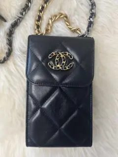 CHANEL 19 ショルダーバッグ