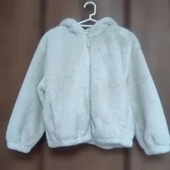 ジーユー　フェイクファーフーディジャケット