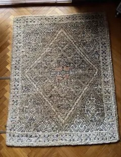 アクメファニチャー　バンナイズラグ