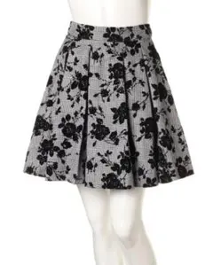 【美品】INGNI イング 黒 花柄 ひざ丈 フレア フロッキー スカート M