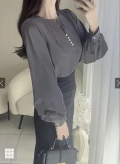 【GRL】パールキーネックブラウス (フリーサイズ グレー)