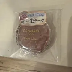 キャンメイク　クリームチーク（パールタイプ）P02 ローズペタル　①