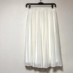 ホワイト プリーツロングスカートのサムネイル