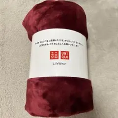 ユニクロ 感謝祭非売品フリースブランケット レッド