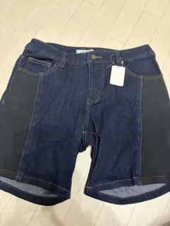 ダークブルーショートパンツ ストレッチパネル付き