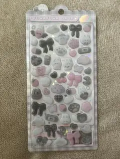 新品　フワフワドロップ フロッキーシール　しろくろ　ウサギ　クーリア