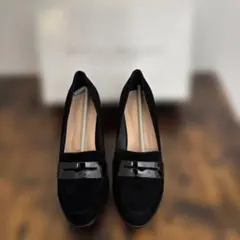 SENTORE AMARANTO 黒スエード　ヒールパンプスのサムネイル