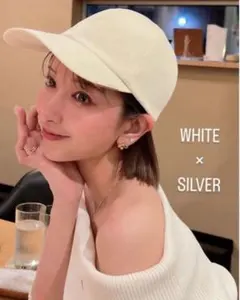 しーちゃん　完全遮光&超撥水キャップ 🤍🤍🤍 いよいよしつこいと 思われそうだけど。笑 3〜4枚目はアプリ
