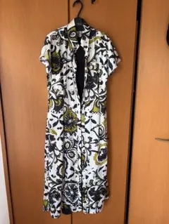 ボタニカル柄 フロントボタン ワンピース★ZARA